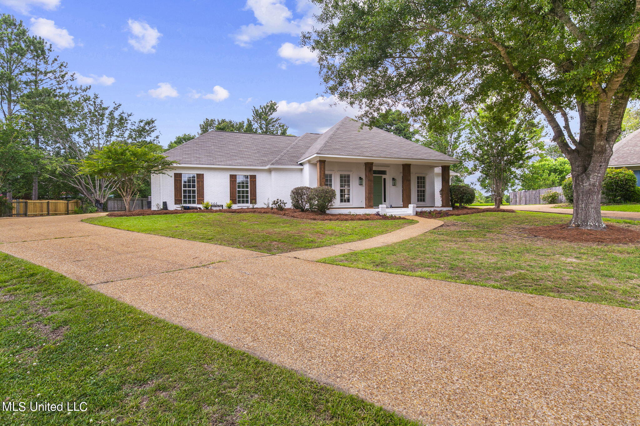 444 Jordan Ridge Place Madison, MS 39110 - Photo 5 of 90 3-web-or-mls-444 Jordan Ridge-3