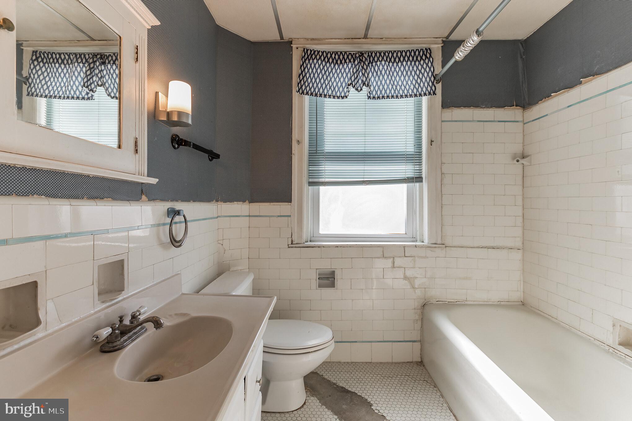 5441 Rising Sun Avenue Philadelphia, PA 19120 - Photo 11 of 17 Hall Bathroom