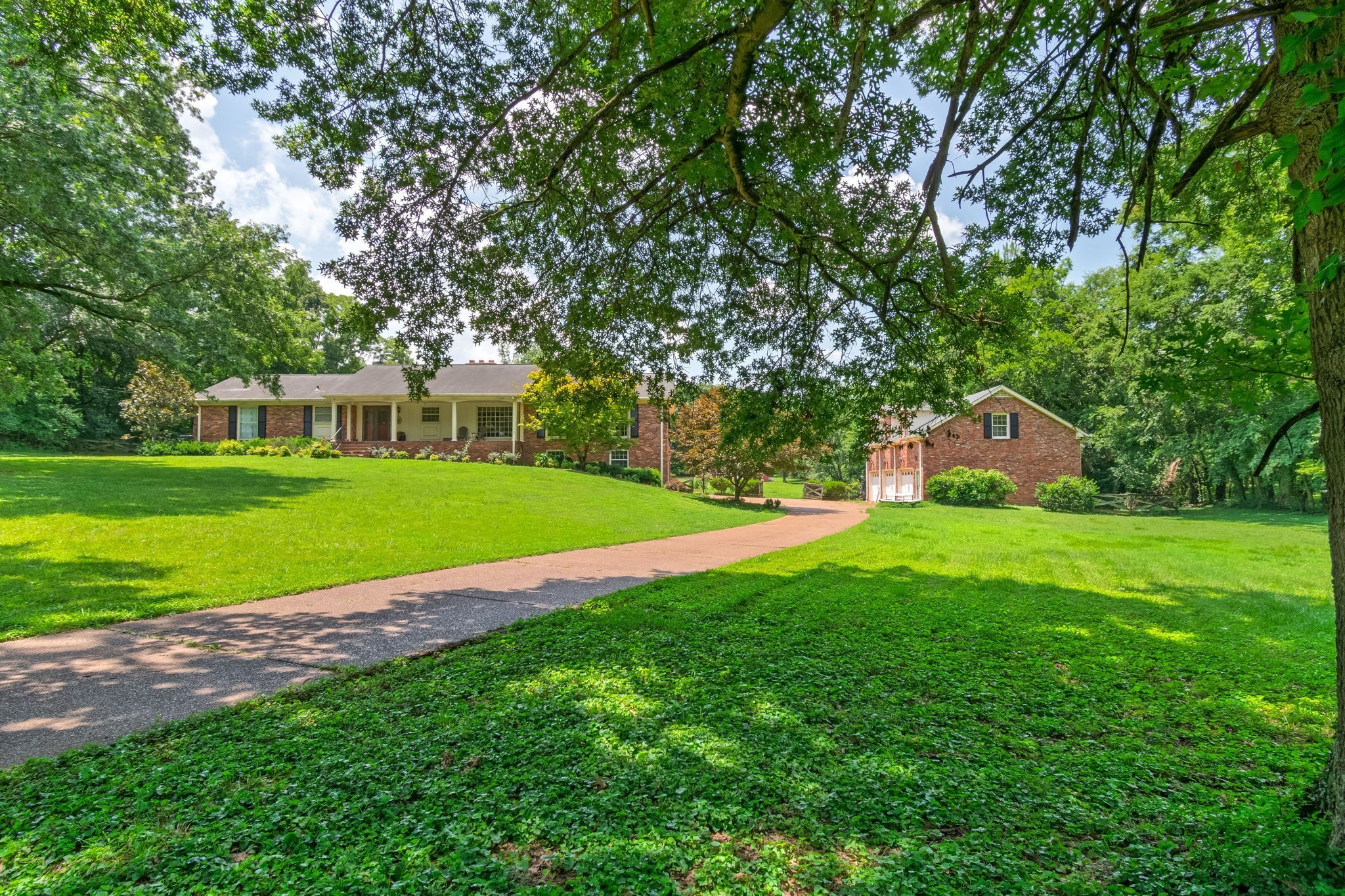 1740 Hudson Road Madison, TN 37115 - Photo 5 of 100 Gallery Image 5
