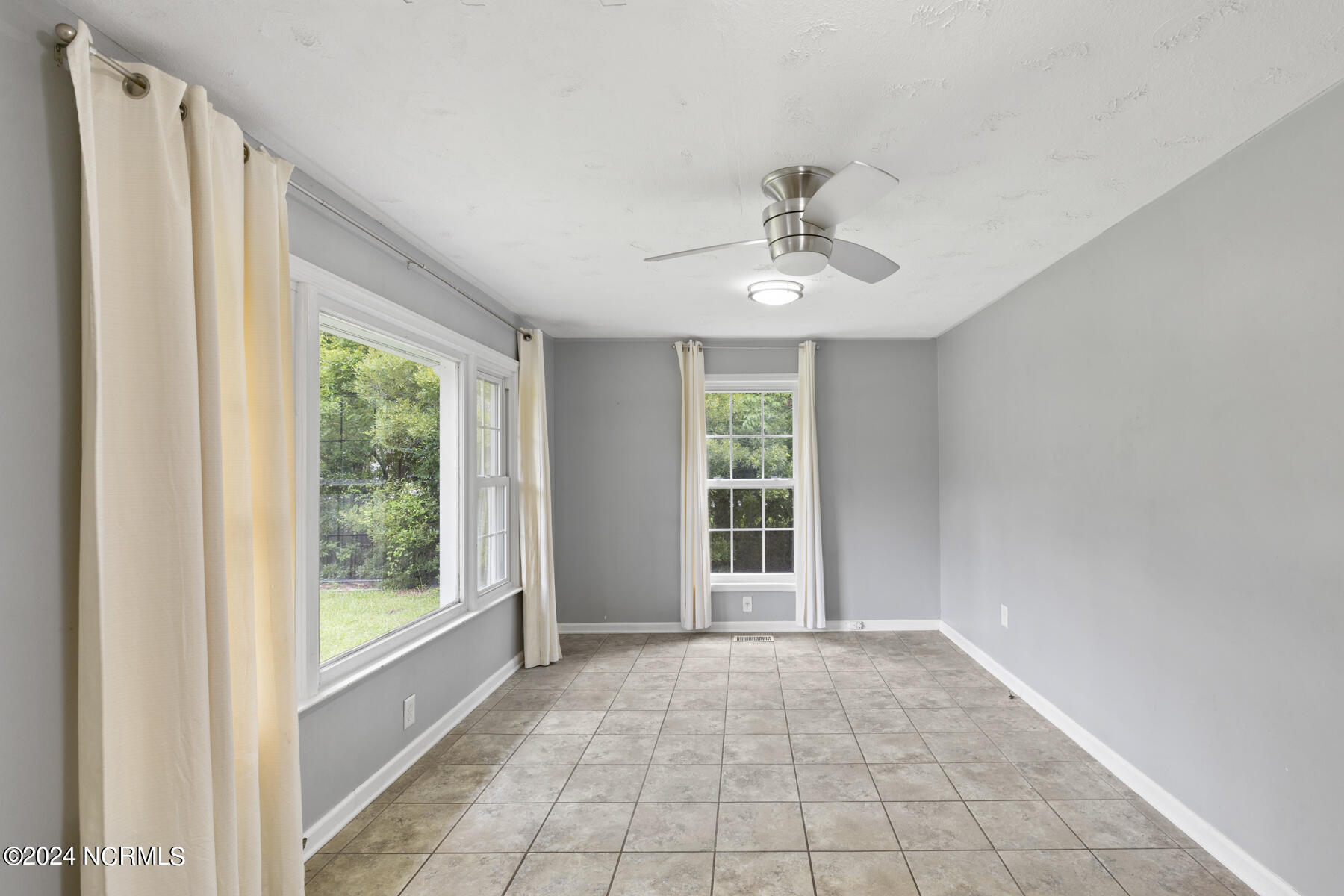 712 High Hill Road Jacksonville, NC 28540 - Photo 4 of 19 highhill-7