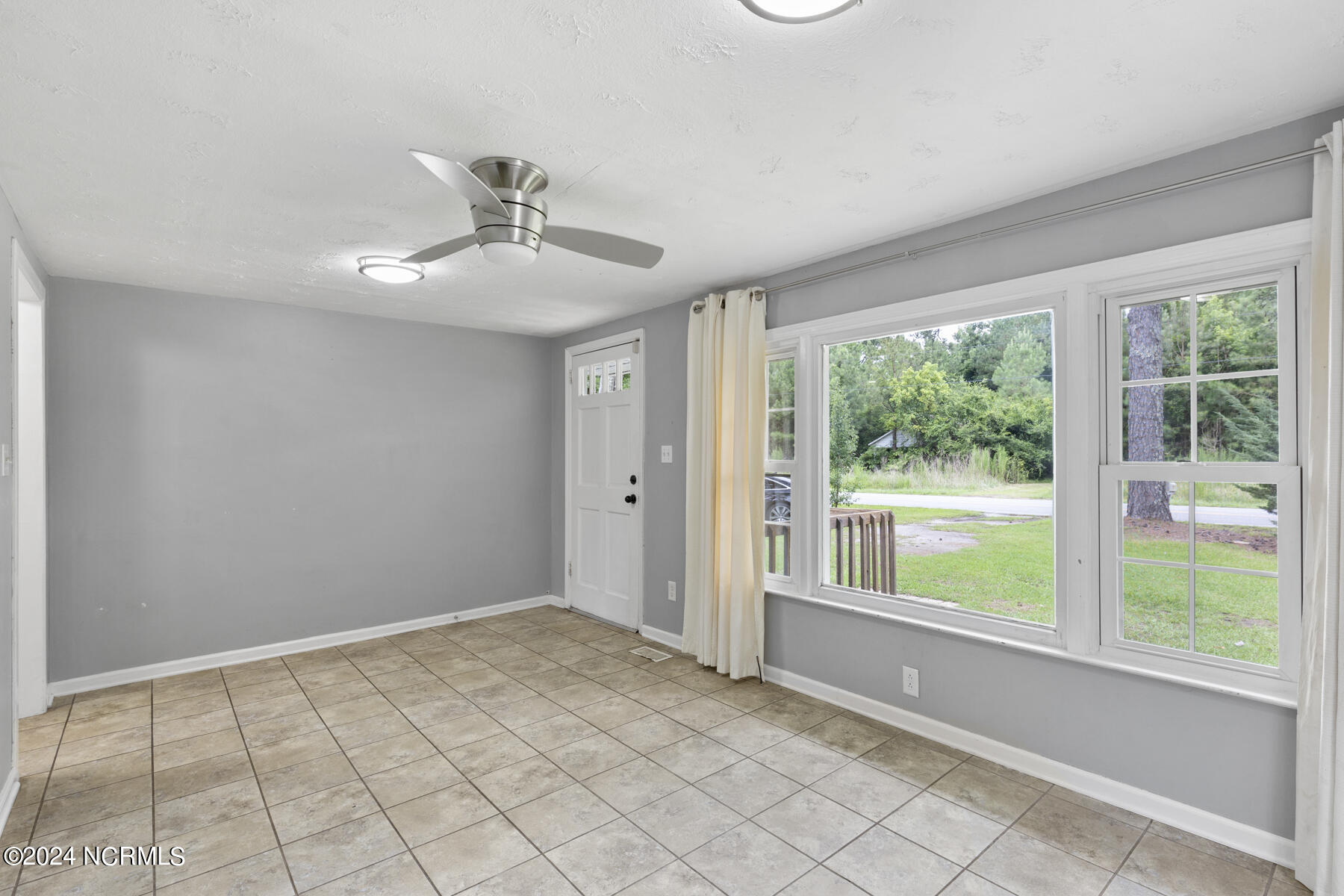 712 High Hill Road Jacksonville, NC 28540 - Photo 5 of 19 highhill-8