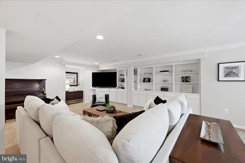 $1,130,000 | 22806 Oatlands Grove Place, Ashburn, VA 20148