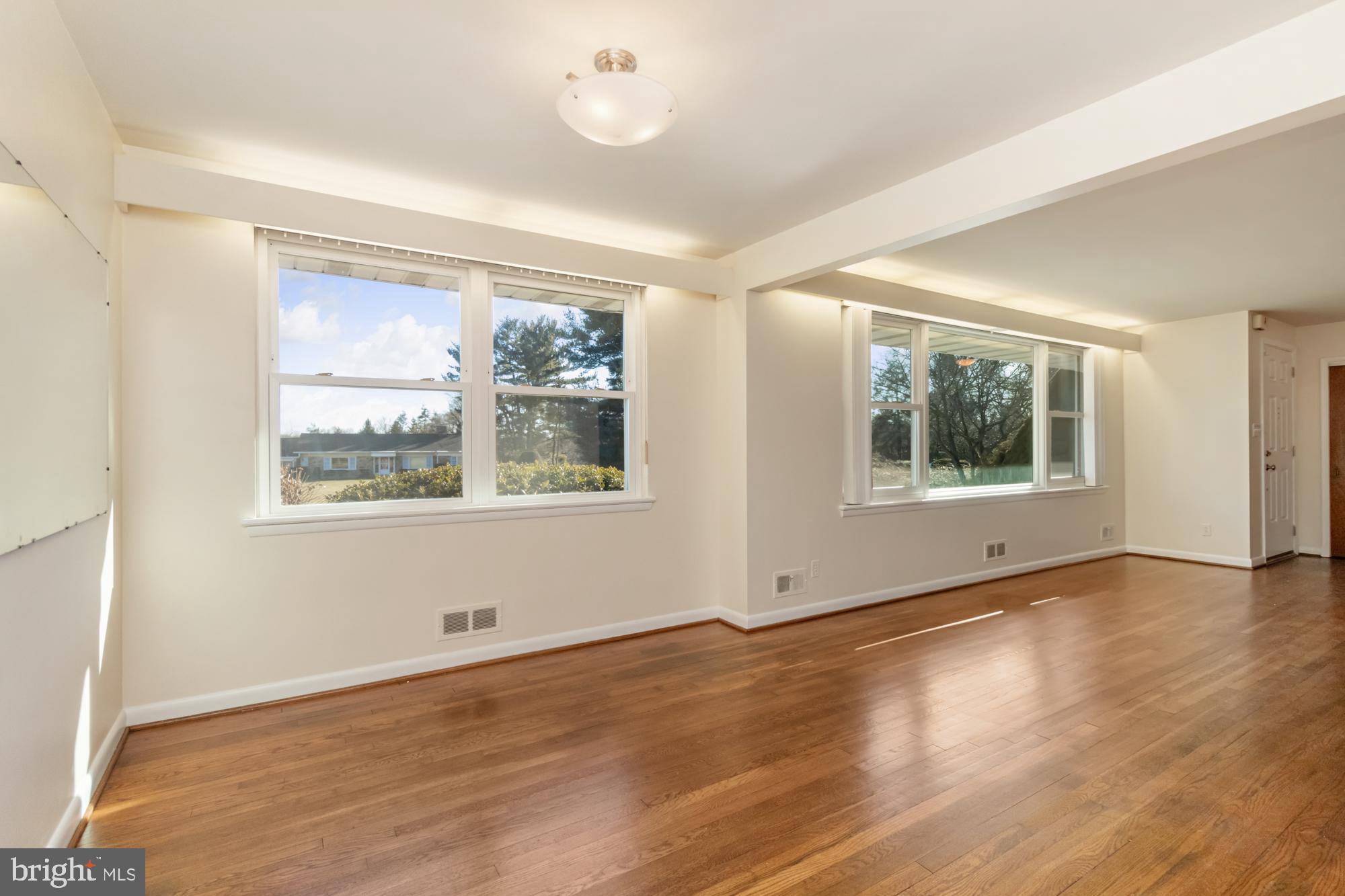 322 East Timonium Road Lutherville-Timonium, MD 21093 - Photo 12 of 106 Gallery Image 12