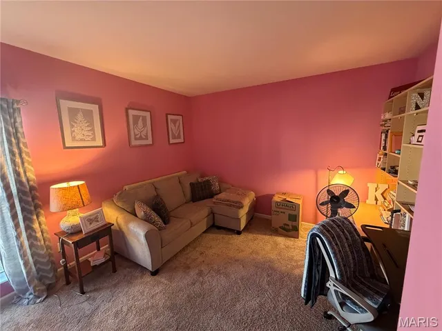 $575,000 | 32 Wolverton Court, St. Charles, MO 63301