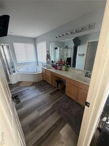 $575,000 | 32 Wolverton Court, St. Charles, MO 63301