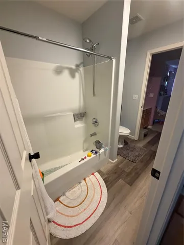 $575,000 | 32 Wolverton Court, St. Charles, MO 63301