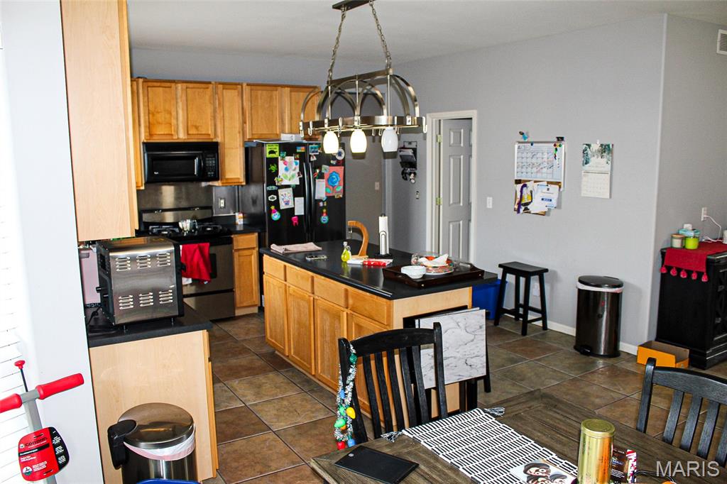 32 Wolverton Court St. Charles, MO 63301 - Photo 9 of 20