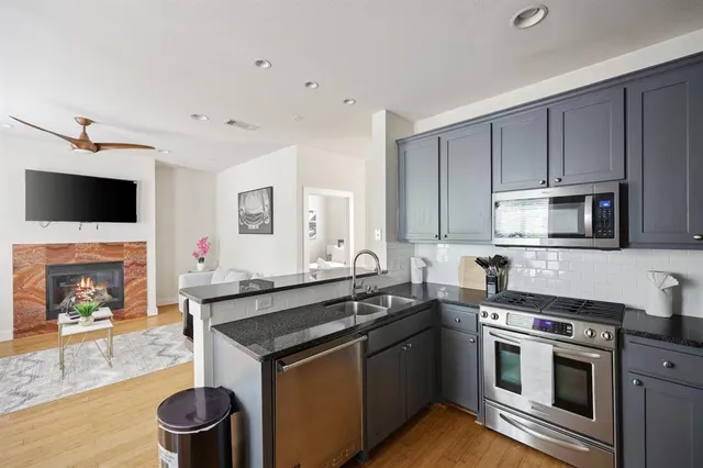 $3,750 | 3915 Congress Avenue, Unit 101, Dallas, TX 75219