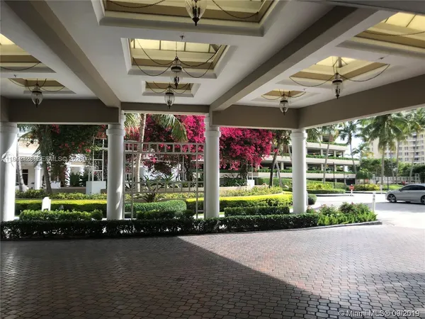 $4,950 | 701 Brickell Key Boulevard, Unit 2004, Miami, FL 33131