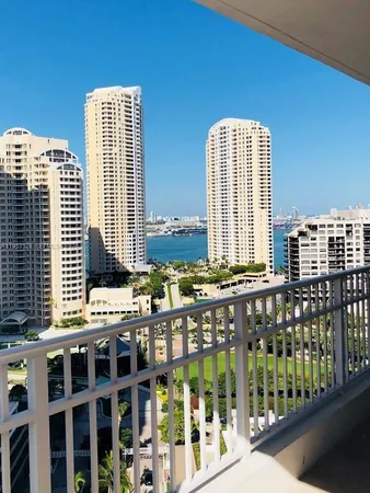 $4,950 | 701 Brickell Key Boulevard, Unit 2004, Miami, FL 33131