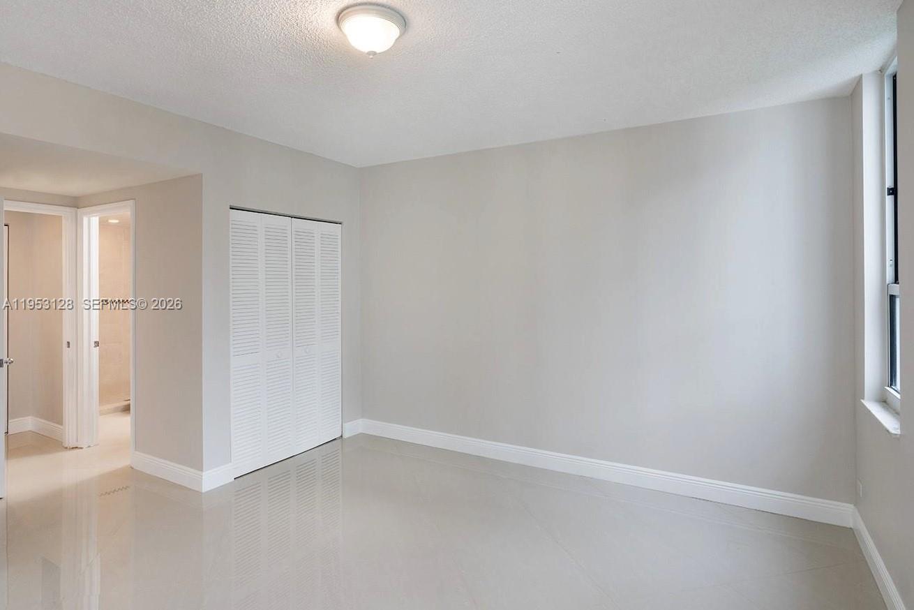 701 Brickell Key Boulevard, Unit 2004 Miami, FL 33131 - Photo 9 of 17 a view of an empty room