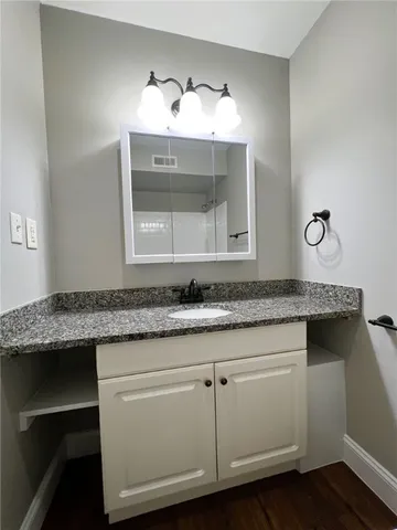 $1,650 | 879 Bernon Street, Unit 228, Woonsocket, RI 02895