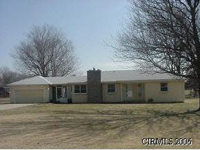 1715 West Overlook Road Marion, IN 46952 - Photo 1 of 7 Gallery Image 1