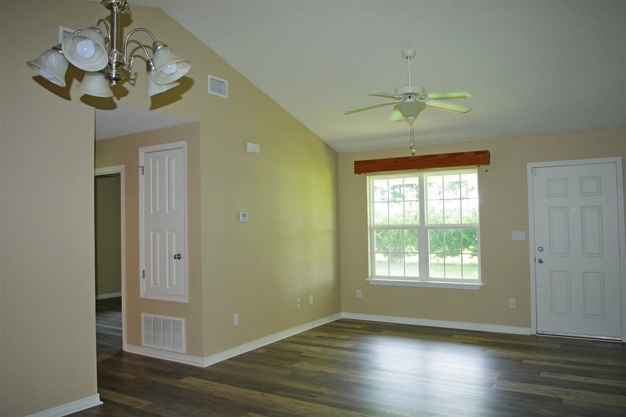 20828 County Road 12 Foley, AL 36535 - Photo 4 of 16 LIV- DINING