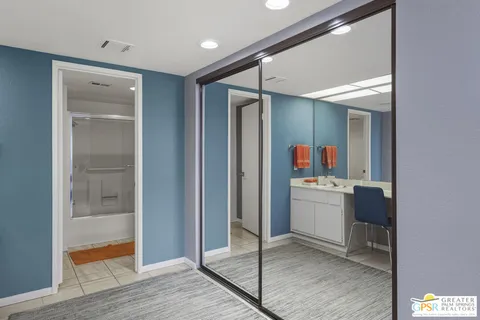 $415,000 | 500 South Farrell Drive, Unit M79, Palm Springs, CA 92264