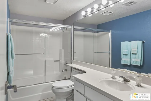 $405,000 | 500 South Farrell Drive, Unit M79, Palm Springs, CA 92264