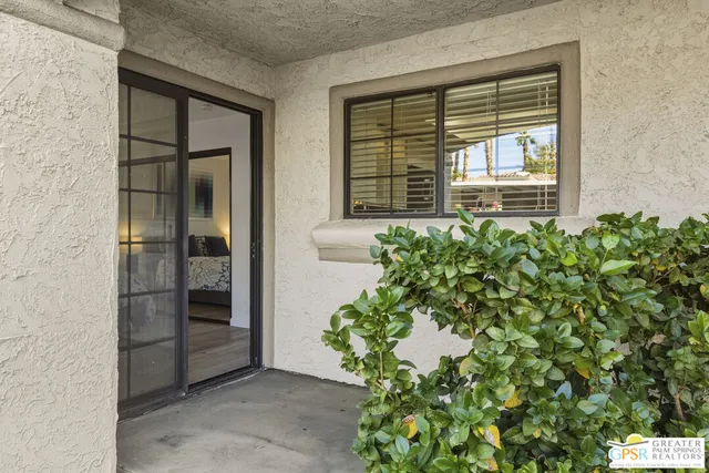 $405,000 | 500 South Farrell Drive, Unit M79, Palm Springs, CA 92264