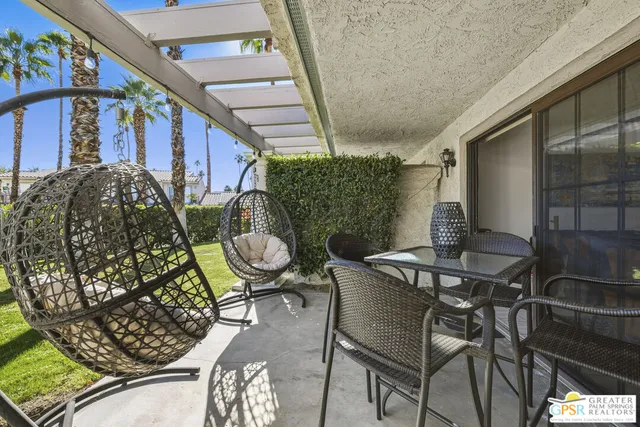 $405,000 | 500 South Farrell Drive, Unit M79, Palm Springs, CA 92264