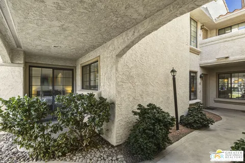 $415,000 | 500 South Farrell Drive, Unit M79, Palm Springs, CA 92264