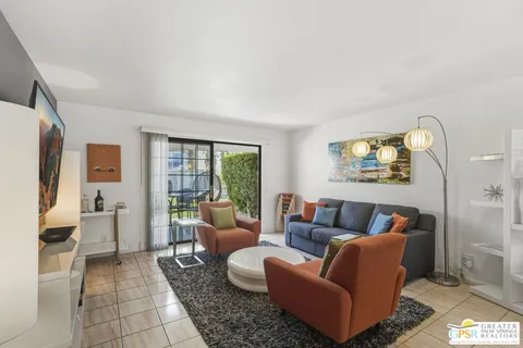 $415,000 | 500 South Farrell Drive, Unit M79, Palm Springs, CA 92264