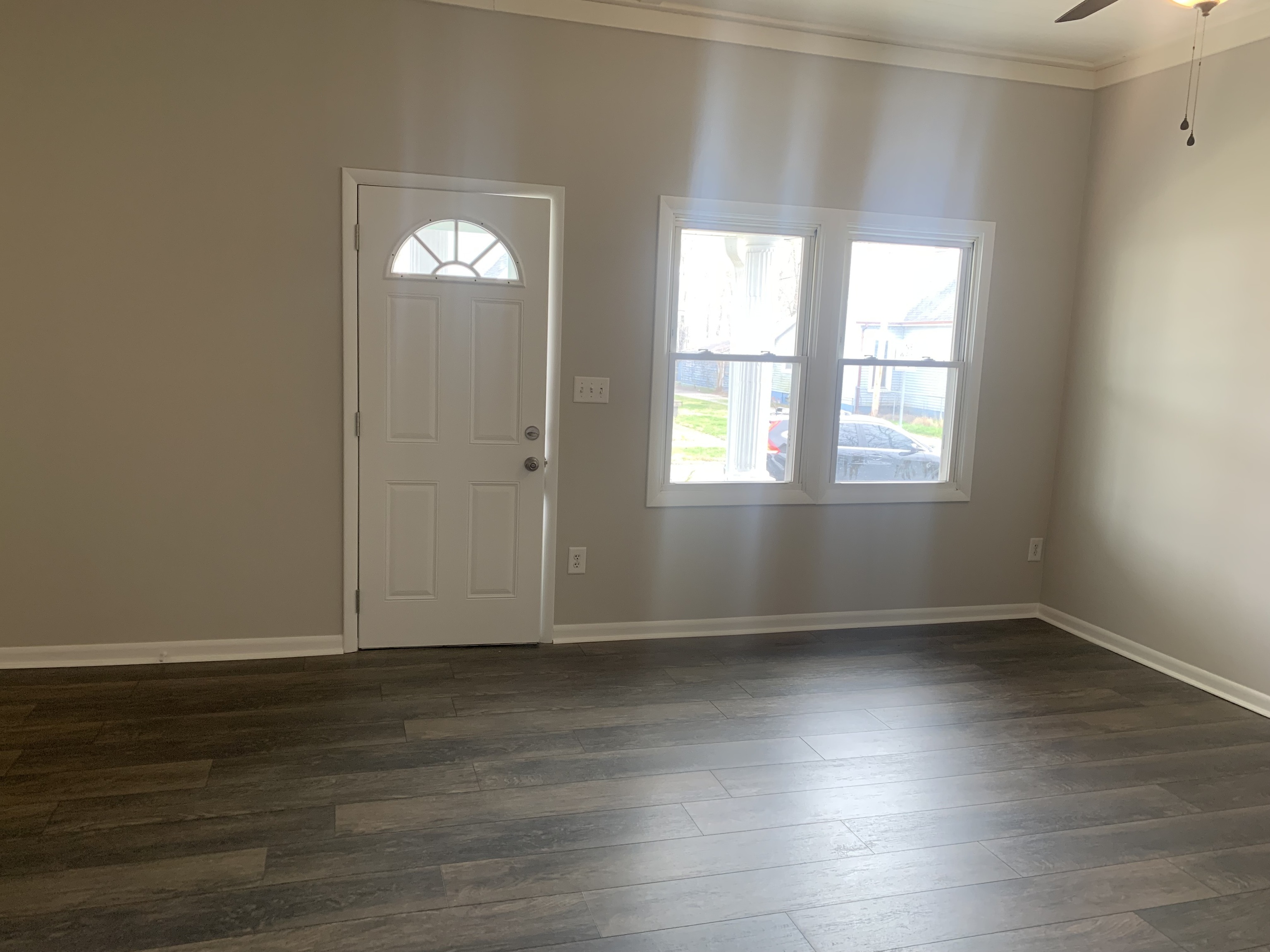 734 Reed Street Columbus, IN 47201 - Photo 2 of 10 Gallery Image 2