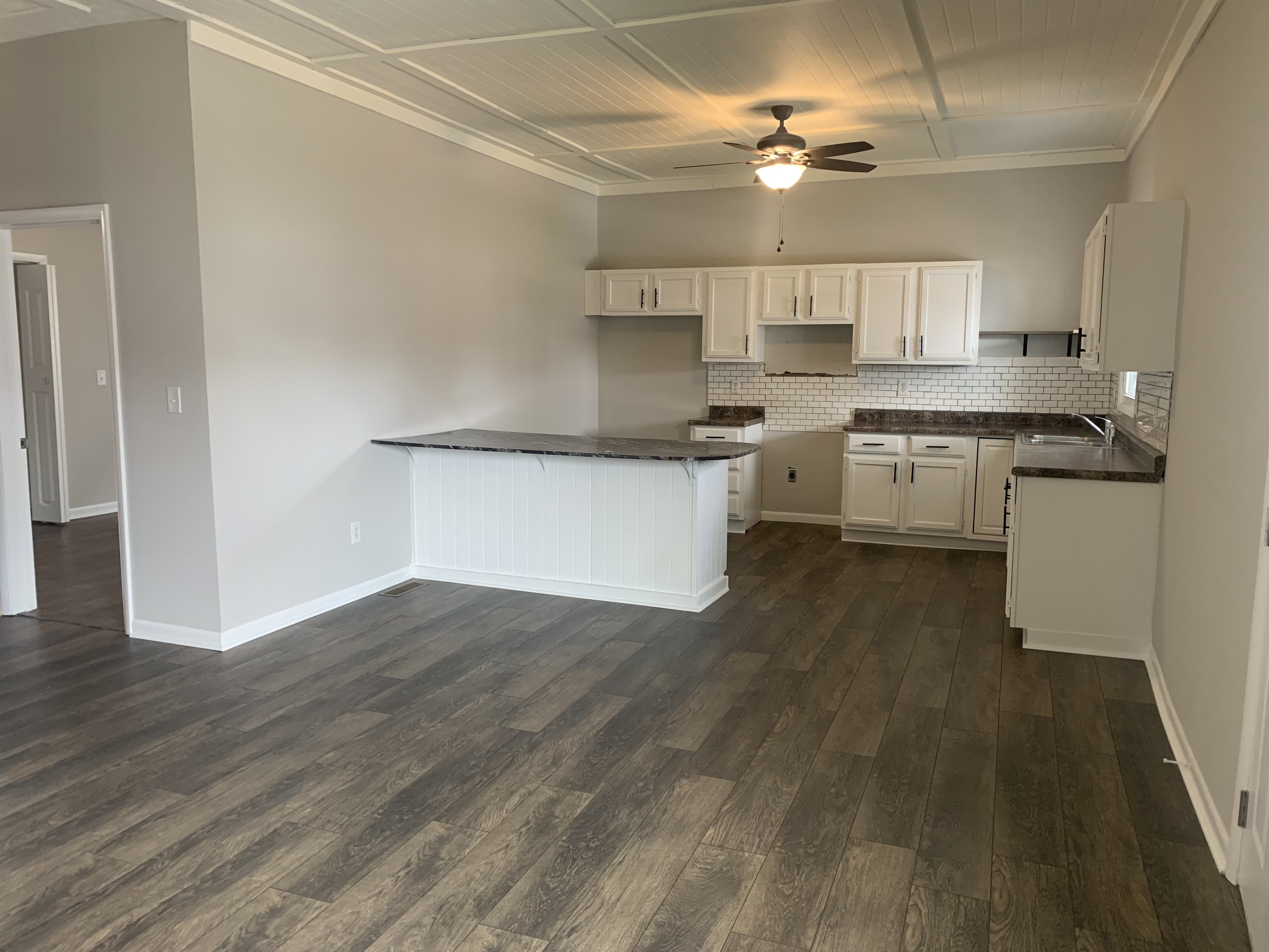 734 Reed Street Columbus, IN 47201 - Photo 3 of 10 Gallery Image 3