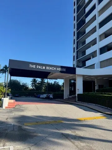 a view of a building entrance