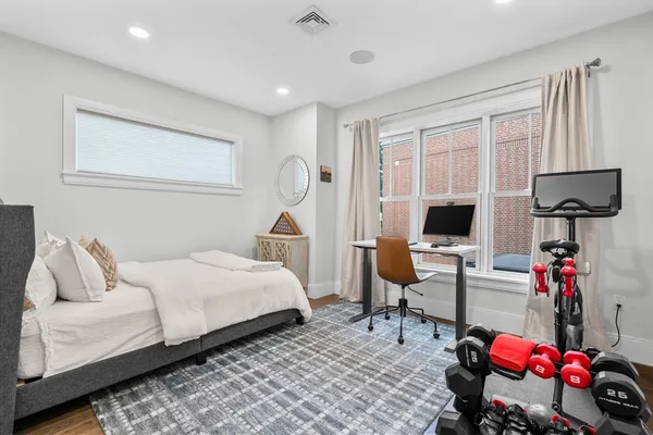 $3,850 | 10-14 Sydney Street, Unit 3, Boston, MA 02125
