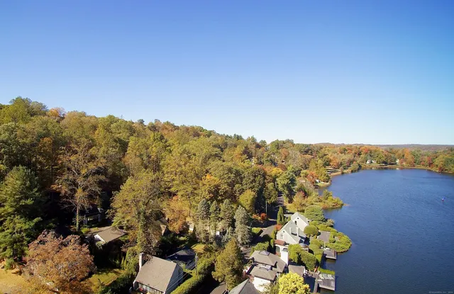 $399,000 | 213 Mamanasco Road, Ridgefield, CT 06877