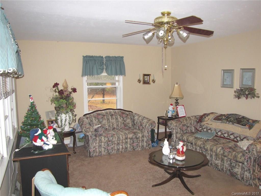 9806 Van Wyck Road Lancaster, SC 29720 - Photo 2 of 14 Gallery Image 2
