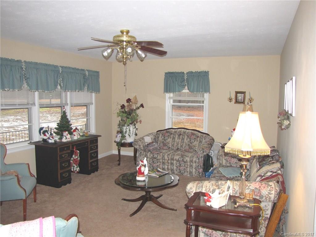 9806 Van Wyck Road Lancaster, SC 29720 - Photo 3 of 14 Gallery Image 3