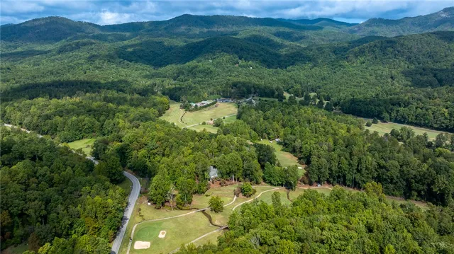 $1,250,000 | 2111 Moorefield Memorial Highway, Pickens, SC 29671