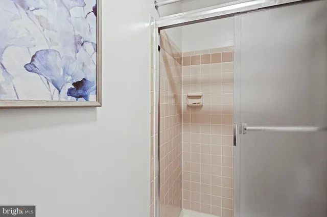 a view of walk in closet