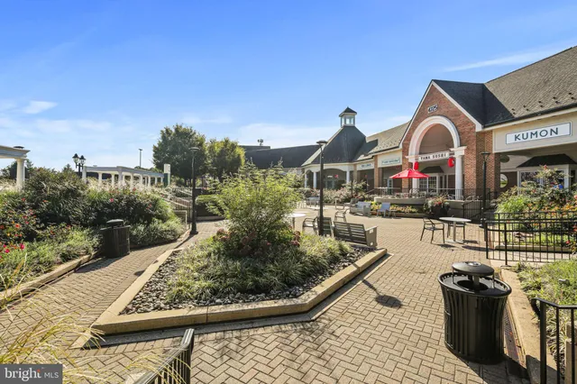 $325,000 | 4934 Columbia Road, Unit 7 59, Columbia, MD 21044