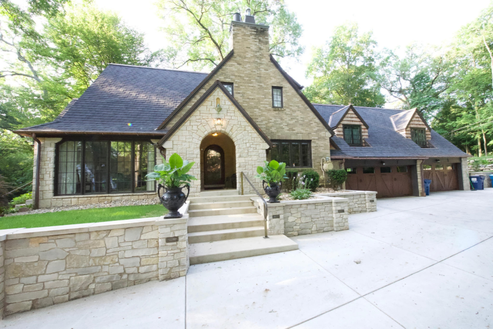 1150 Long Road Kalamazoo, MI 49008 - Photo 2 of 52 Front Entrance