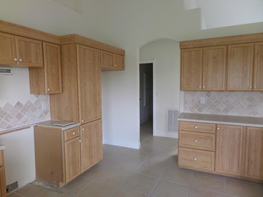 6340 Floyd Johnson Road Fort Pierce, FL 34947 - Photo 12 of 40 kitch2 - Copy