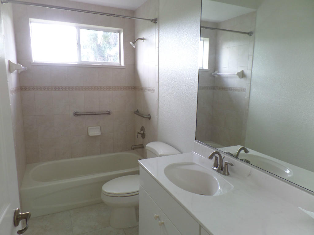 6340 Floyd Johnson Road Fort Pierce, FL 34947 - Photo 22 of 40 Bath3