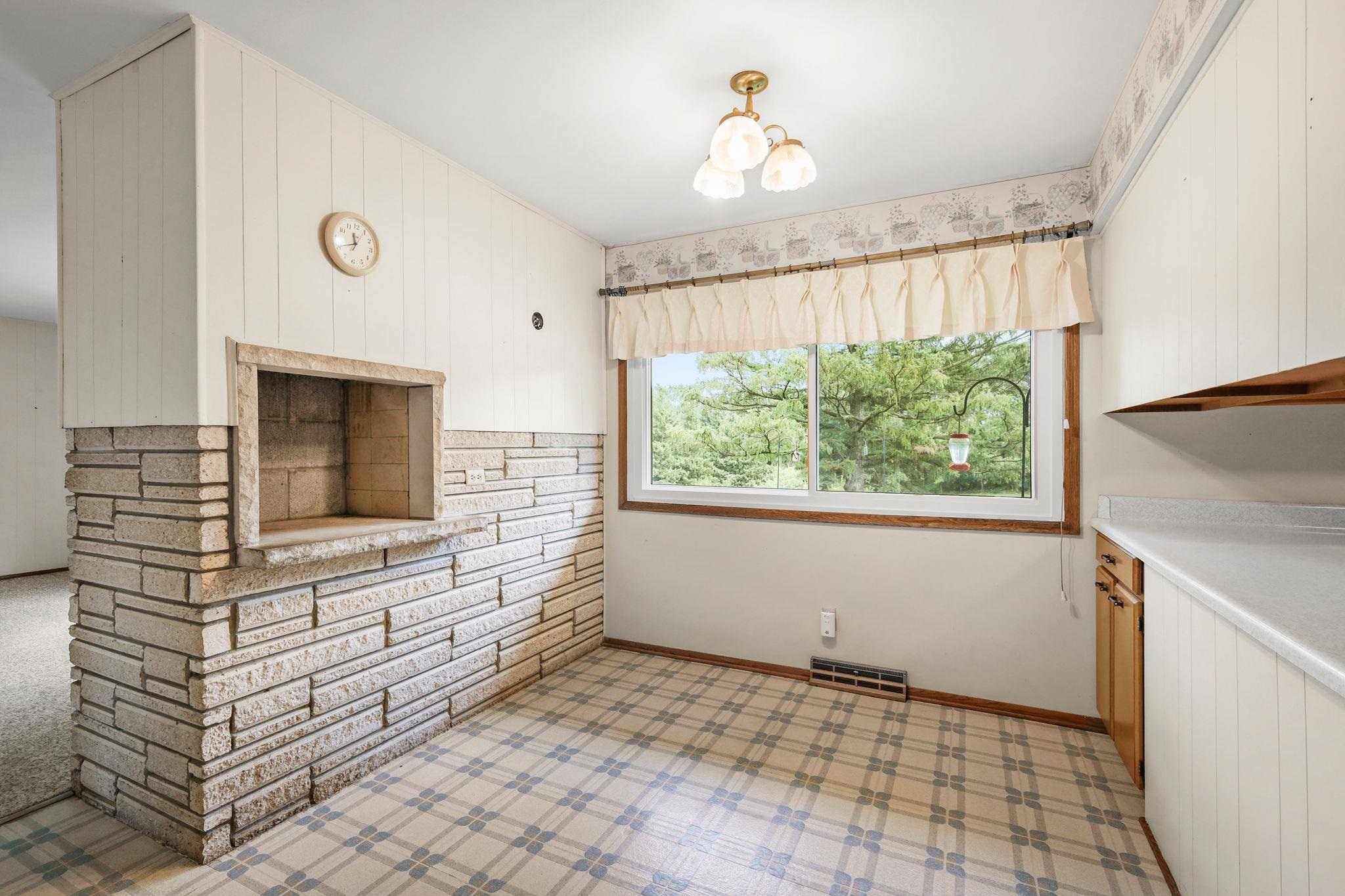 994 Tipperary Road Oregon, WI 53575 - Photo 15 of 43 Gallery Image 15