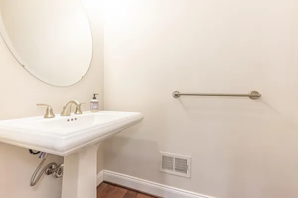 $699,900 | 2667 Oxford Circle, Ann Arbor, MI 48103