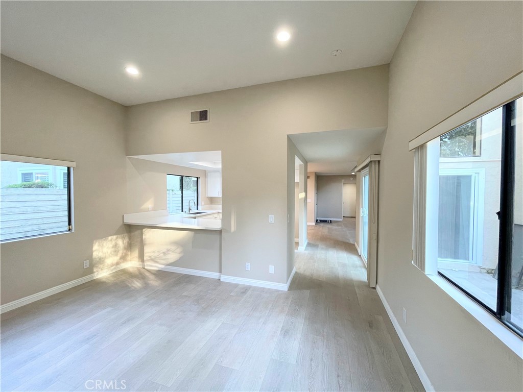 3 Rushingwind, Unit 4 Irvine, CA 92614 - Photo 11 of 34 Family Room