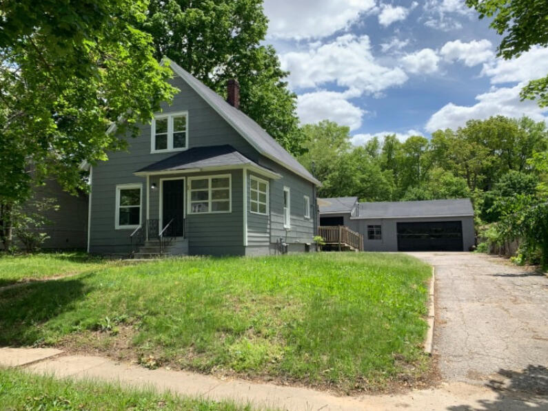 437 East Michigan Avenue Three Rivers, MI 49093 - Photo 1 of 31 IMG_3425