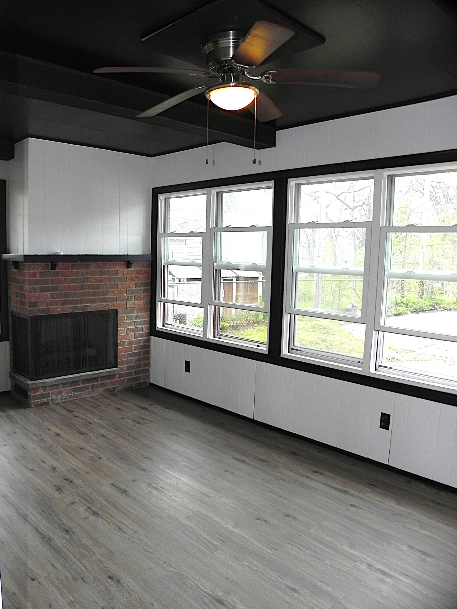 437 East Michigan Avenue Three Rivers, MI 49093 - Photo 13 of 31 DSCN1640