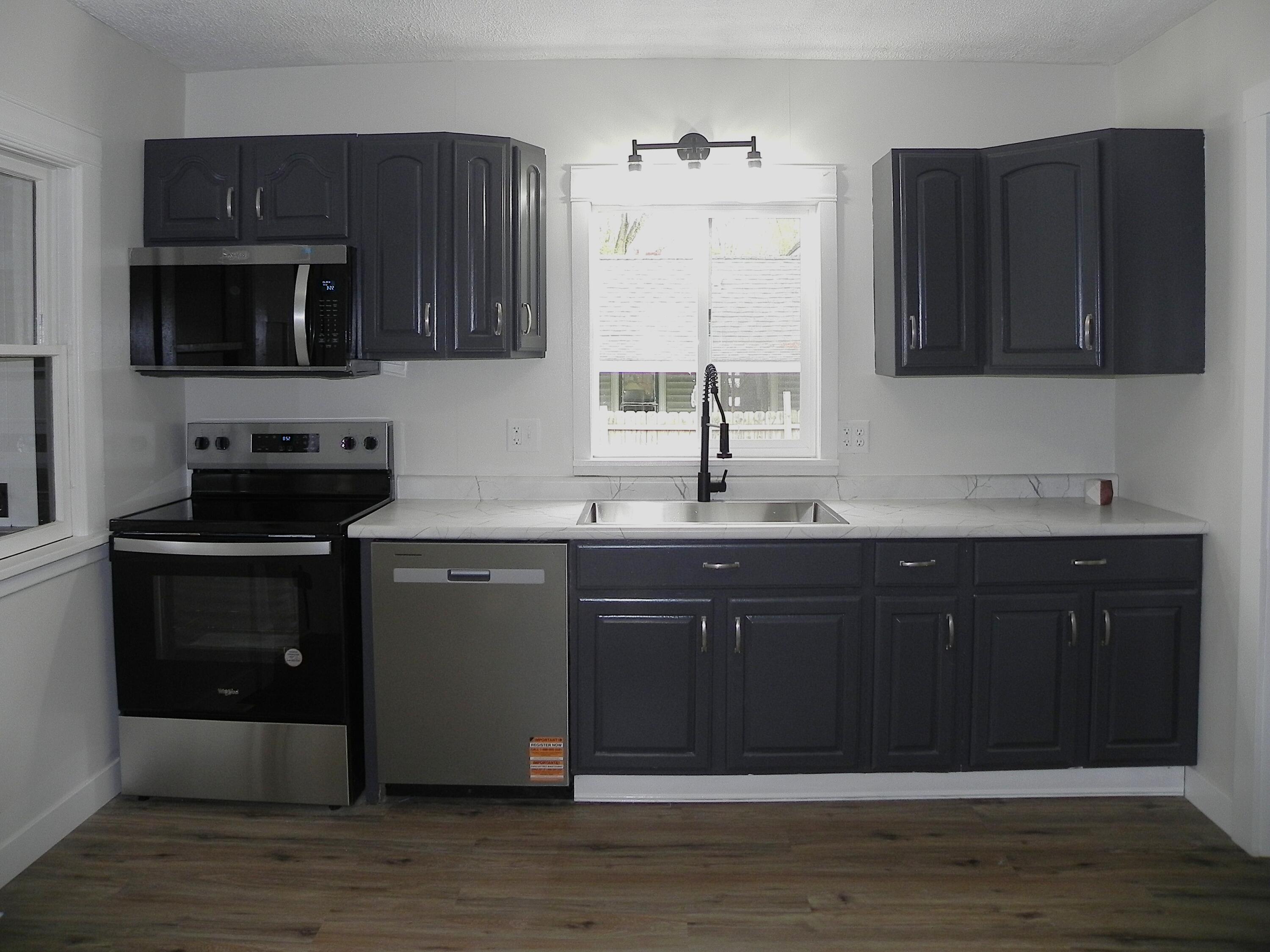 437 East Michigan Avenue Three Rivers, MI 49093 - Photo 5 of 31 DSCN1666