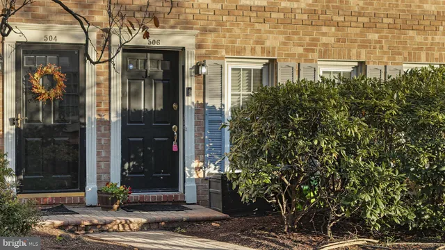 $319,000 | 506 Everest Circle, Unit 506, West Chester, PA 19382