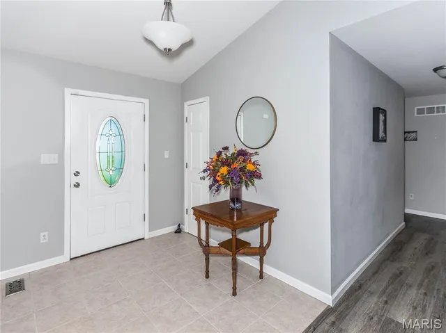 $420,000 | 308 Eisenhower Boulevard, Troy, IL 62294