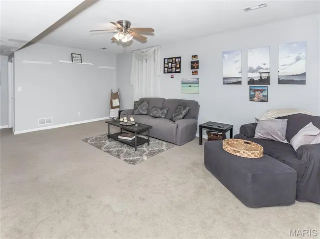 $420,000 | 308 Eisenhower Boulevard, Troy, IL 62294