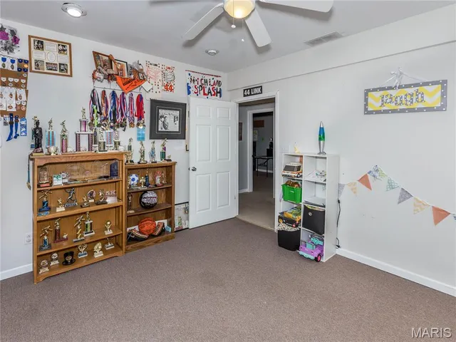 $420,000 | 308 Eisenhower Boulevard, Troy, IL 62294