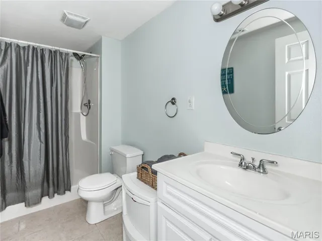 $420,000 | 308 Eisenhower Boulevard, Troy, IL 62294