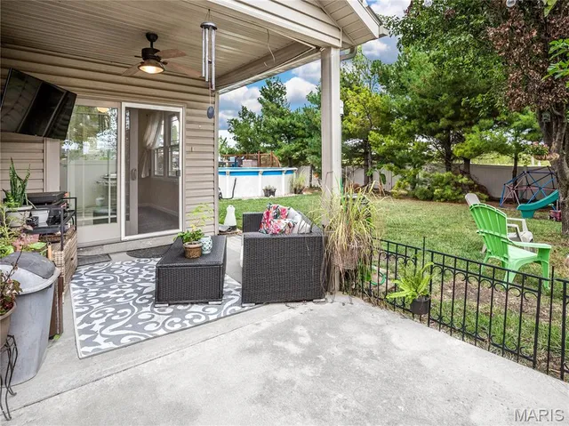 $420,000 | 308 Eisenhower Boulevard, Troy, IL 62294