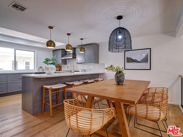 $1,298,000 | 4776 La Villa Marina, Unit D, Marina del Rey, CA 90292